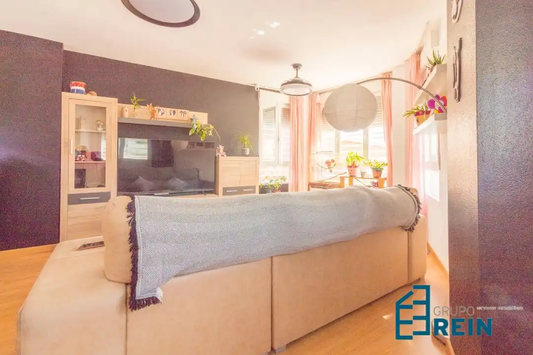 Wohnzimmer von Wohnung zum Verkauf in Cobeja
