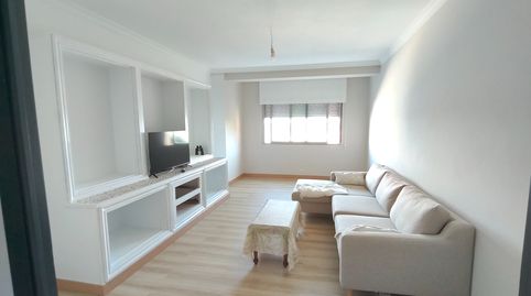 Foto 2 de Piso en venta en Avenida de la Coruña, Santa Uxía de Ribeira, Ribeira