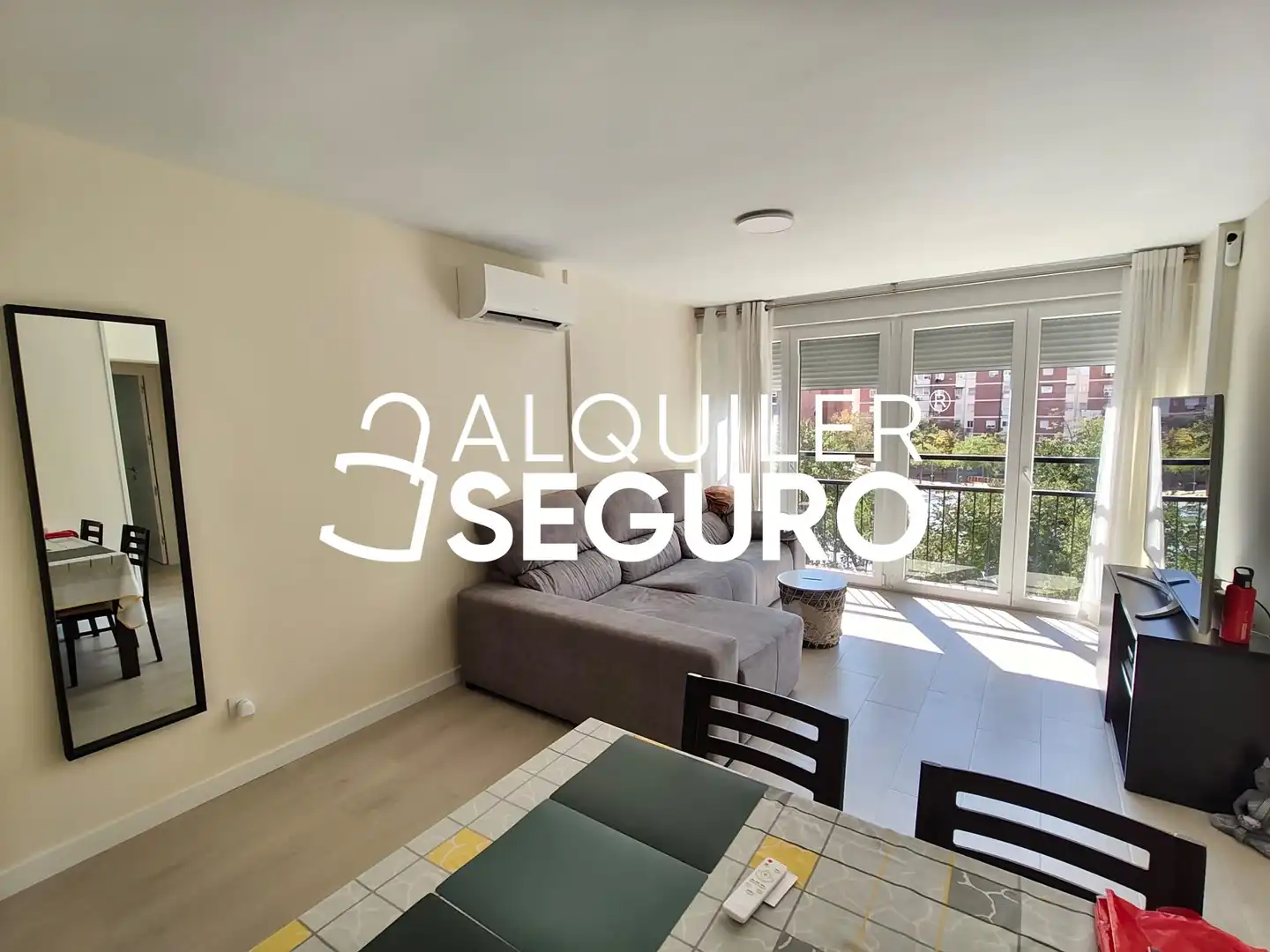 Wohnzimmer von Wohnung zur Miete in Madrid mit Klimaanlage und Heizung