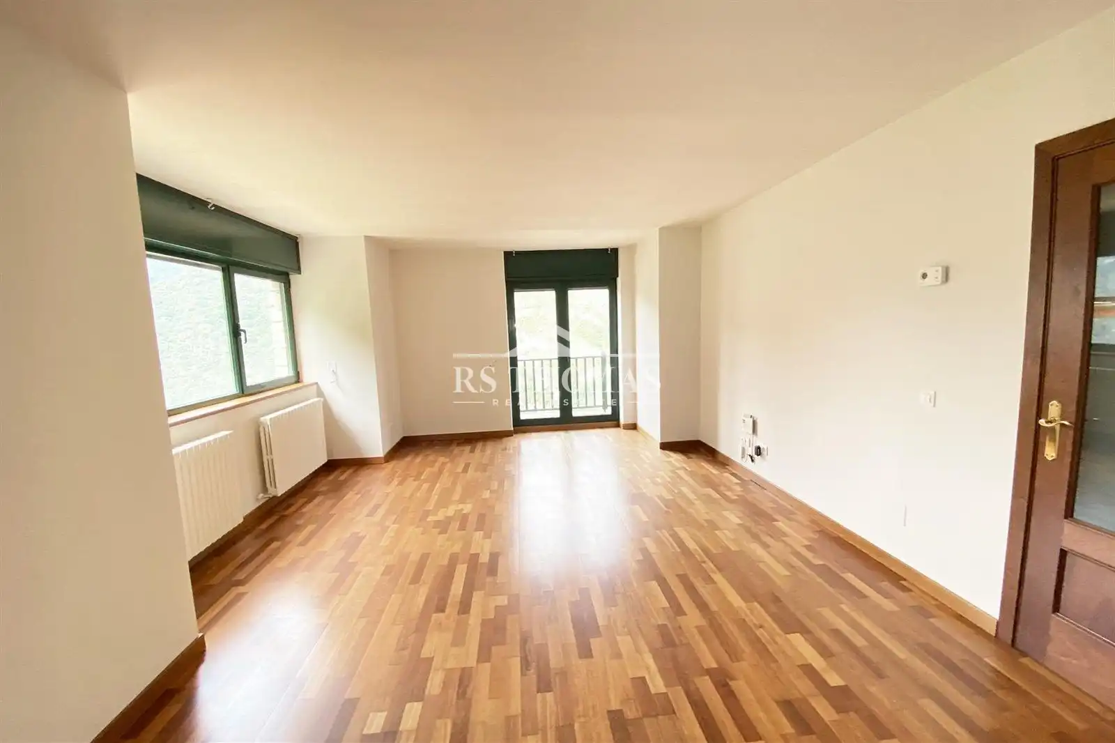 Piso con ascensor en venta en Sant Julià