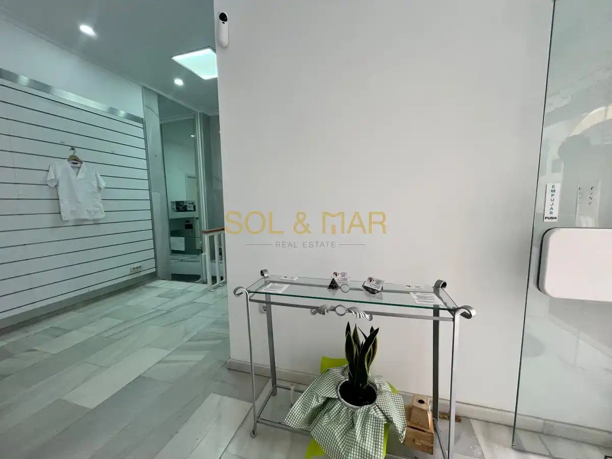 Local de lloguer en Torremolinos amb Aire condicionat