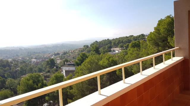 Casa-chalet en Venta en Calle L'Avella en Font-rubí