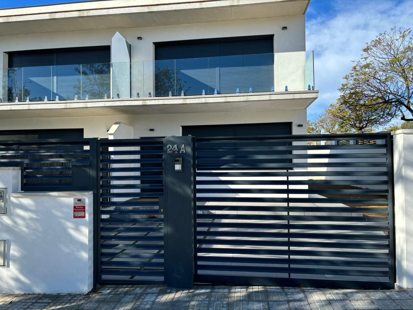 Exterior view of Single-family semi-detached for sale in Cambrils  with Air Conditioner, Heating and Private garden
