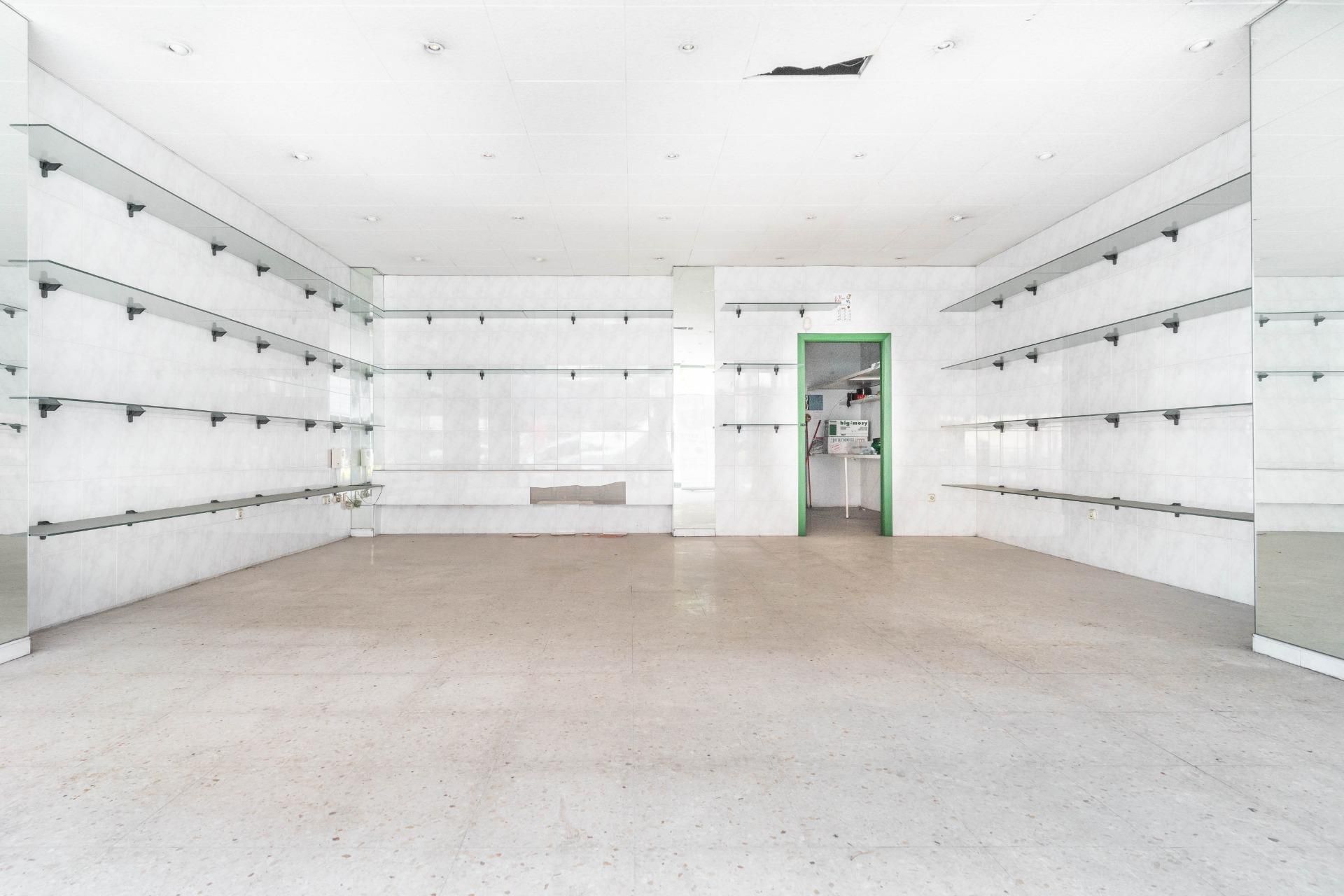 Premises for sale in Oviedo 
