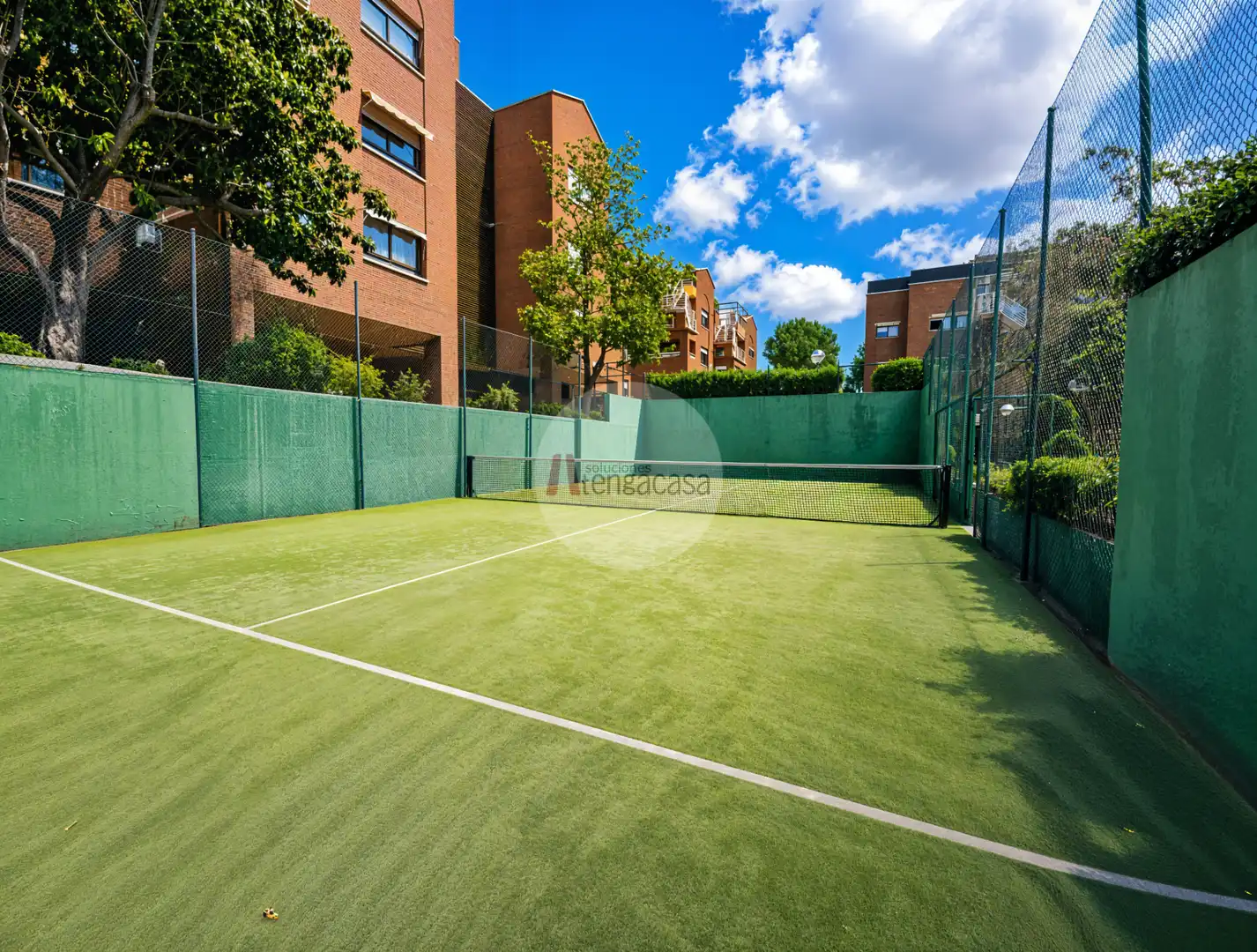 Garden of Attic for rent in Pozuelo de Alarcón  with Air Conditioner, Heating and Parquet flooring