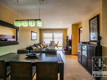 Àtic amb piscina en venda a Josep Plà