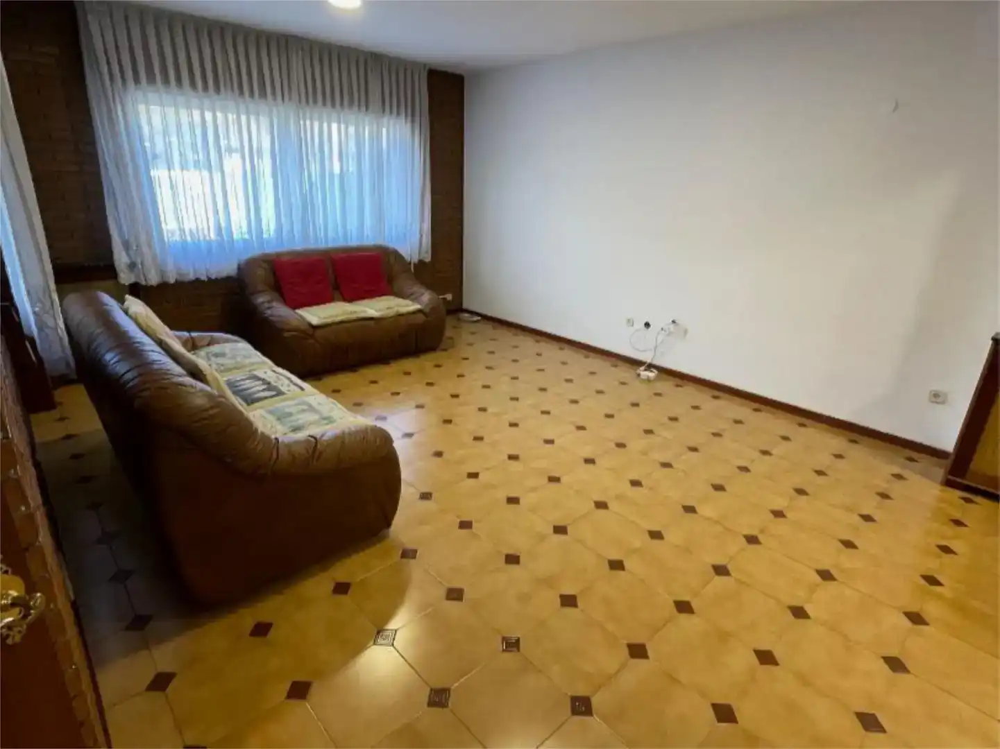 Sala d'estar de Casa o xalet de lloguer en Madrid amb Jardí privat, Parquet i Balcó