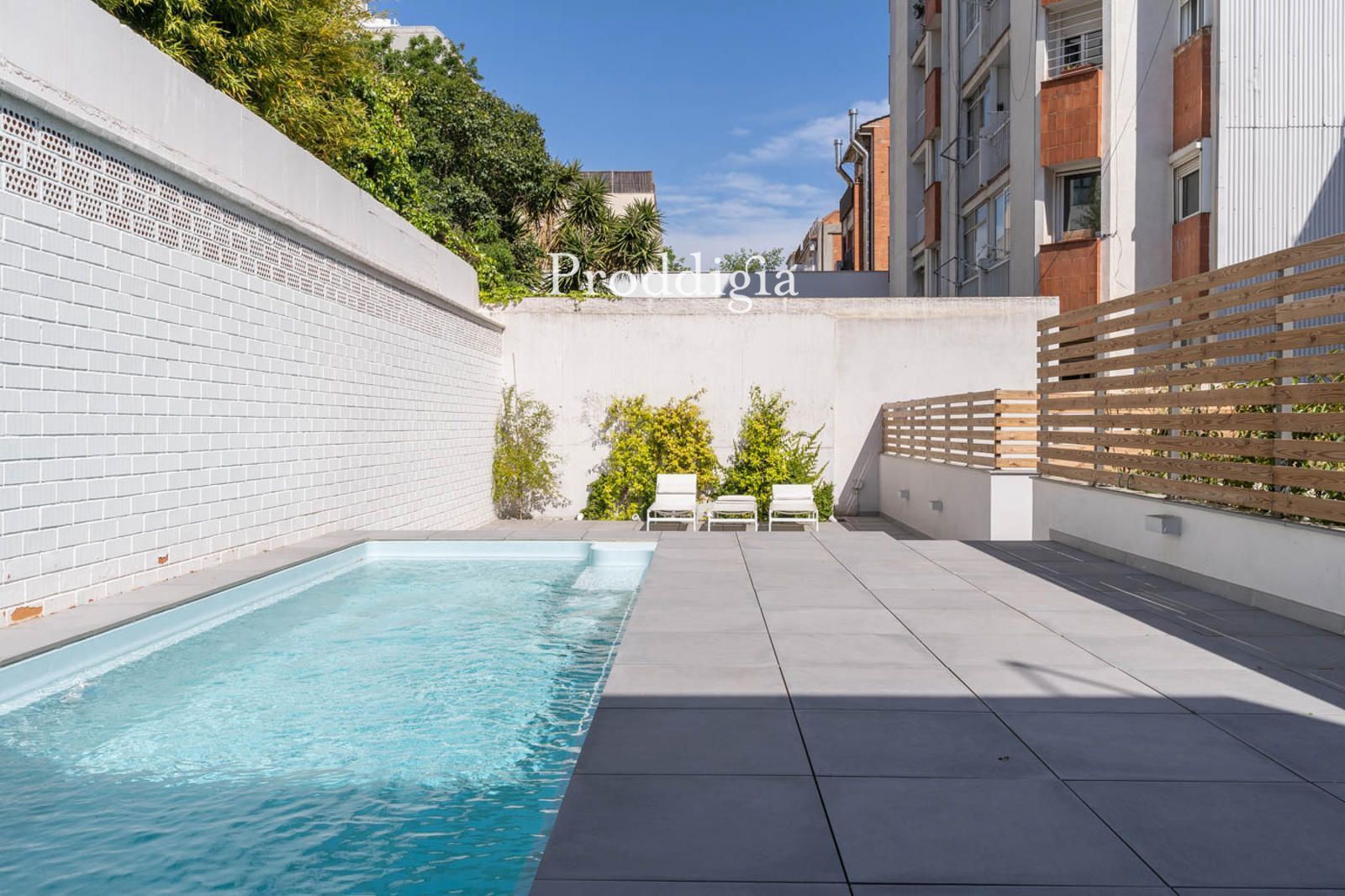 Swimming pool of Flat for sale in Sant Cugat del Vallès  with Air Conditioner, Heating and Terrace