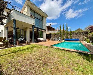 Piscina de Casa o xalet de lloguer en Girona Capital amb Aire condicionat, Calefacció i Jardí privat