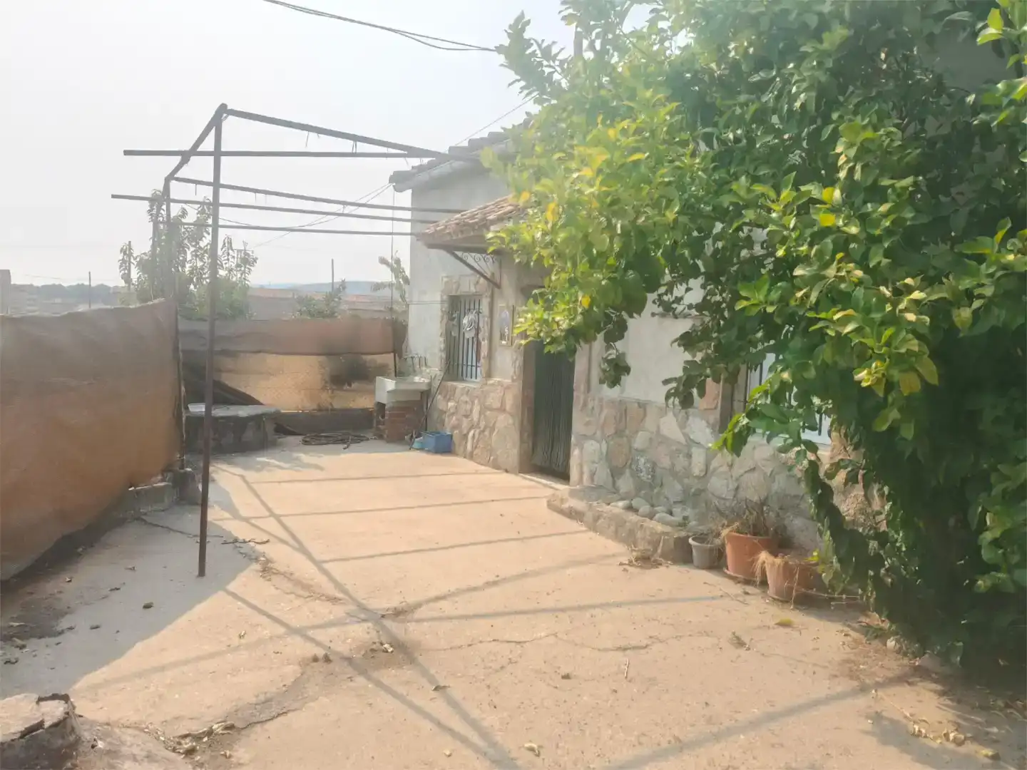 Finca rústica en venda en Jarandilla de la Vera amb Aire condicionat, Jardí privat i Moblat
