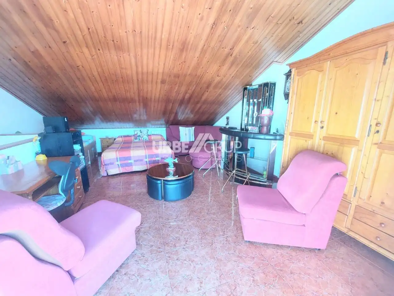 Sala de estar de Casa o chalet en venta en Olesa de Montserrat con Aire acondicionado, Calefacción y Jardín privado