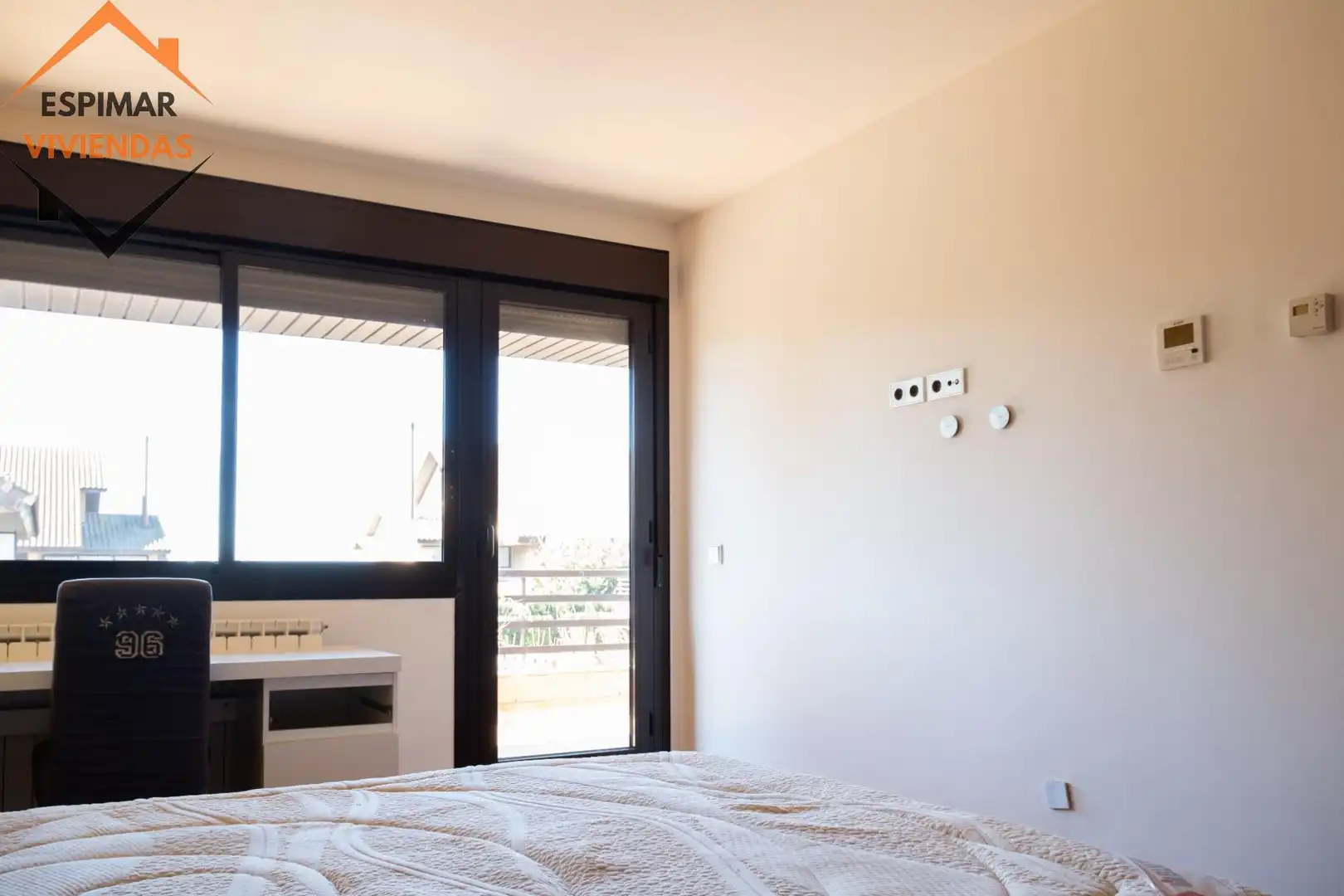 Bedroom of Houses for sale in Villanueva de Gállego  with Air Conditioner, Heating and Private garden