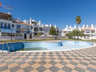 Penthouse mit Pool zum Verkauf in COMETA HALLEY