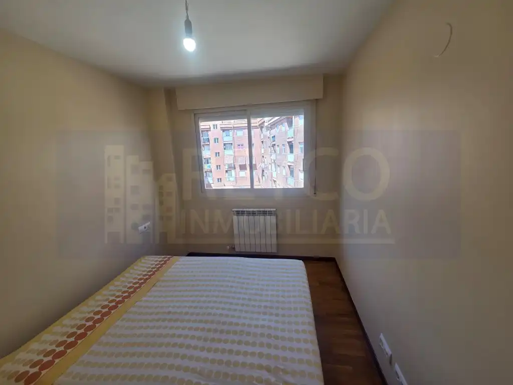 Apartamento con ascensor en venta en Calle Tres De Abril, imagen 7