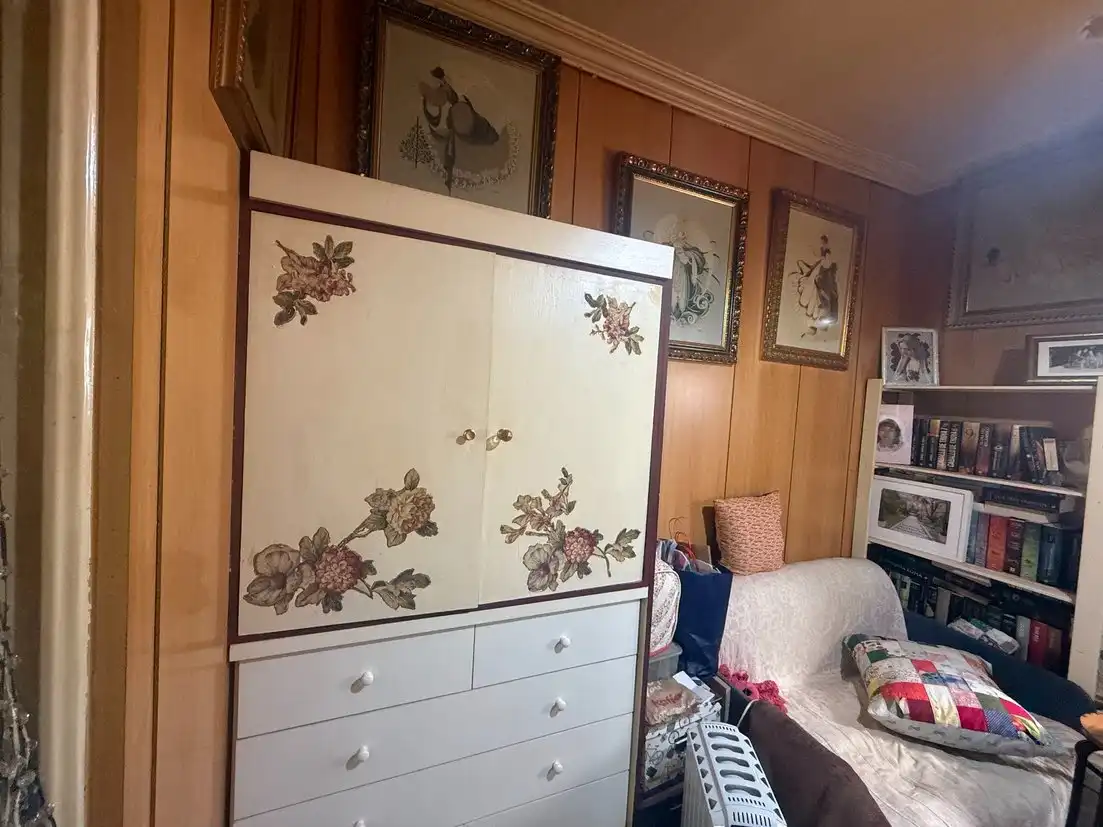 Dormitori de Apartament en venda en Madrid amb Calefacció i Rentadora