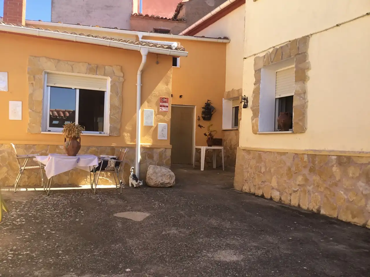 Casa adosada en venda en Villamayor de los Montes amb Calefacció, Parquet i Moblat
