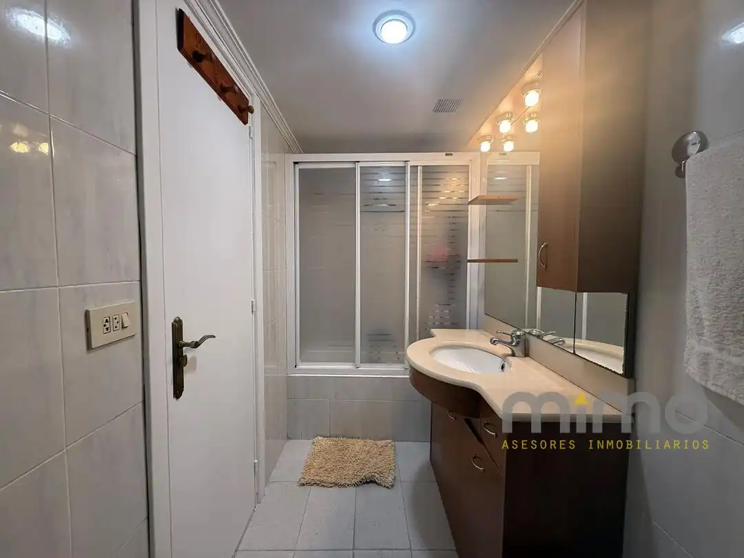 Baño de Piso en venta en Donostia - San Sebastián  con Calefacción, Trastero y Balcón