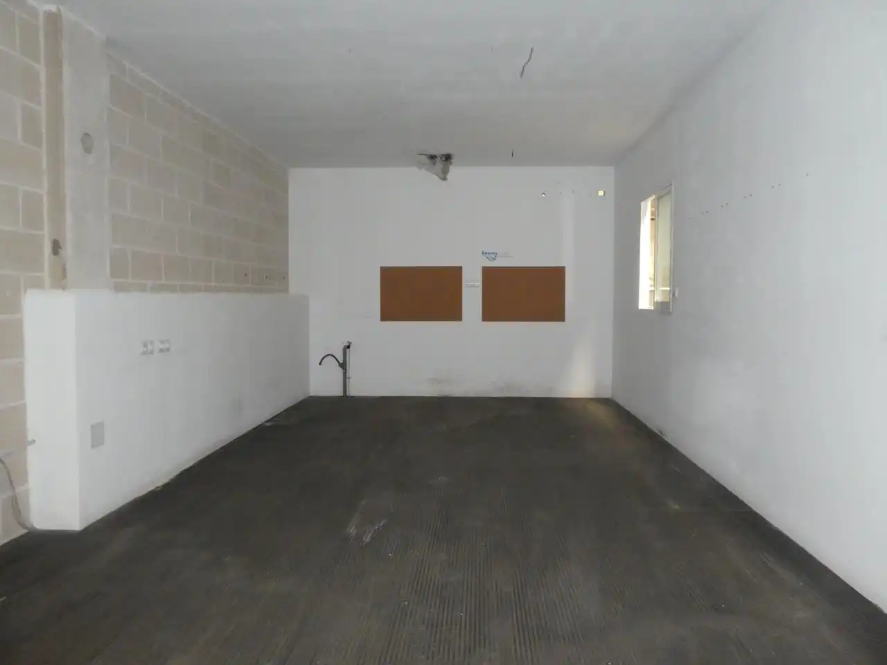 Fabrikhallen zum Verkauf in Tudela