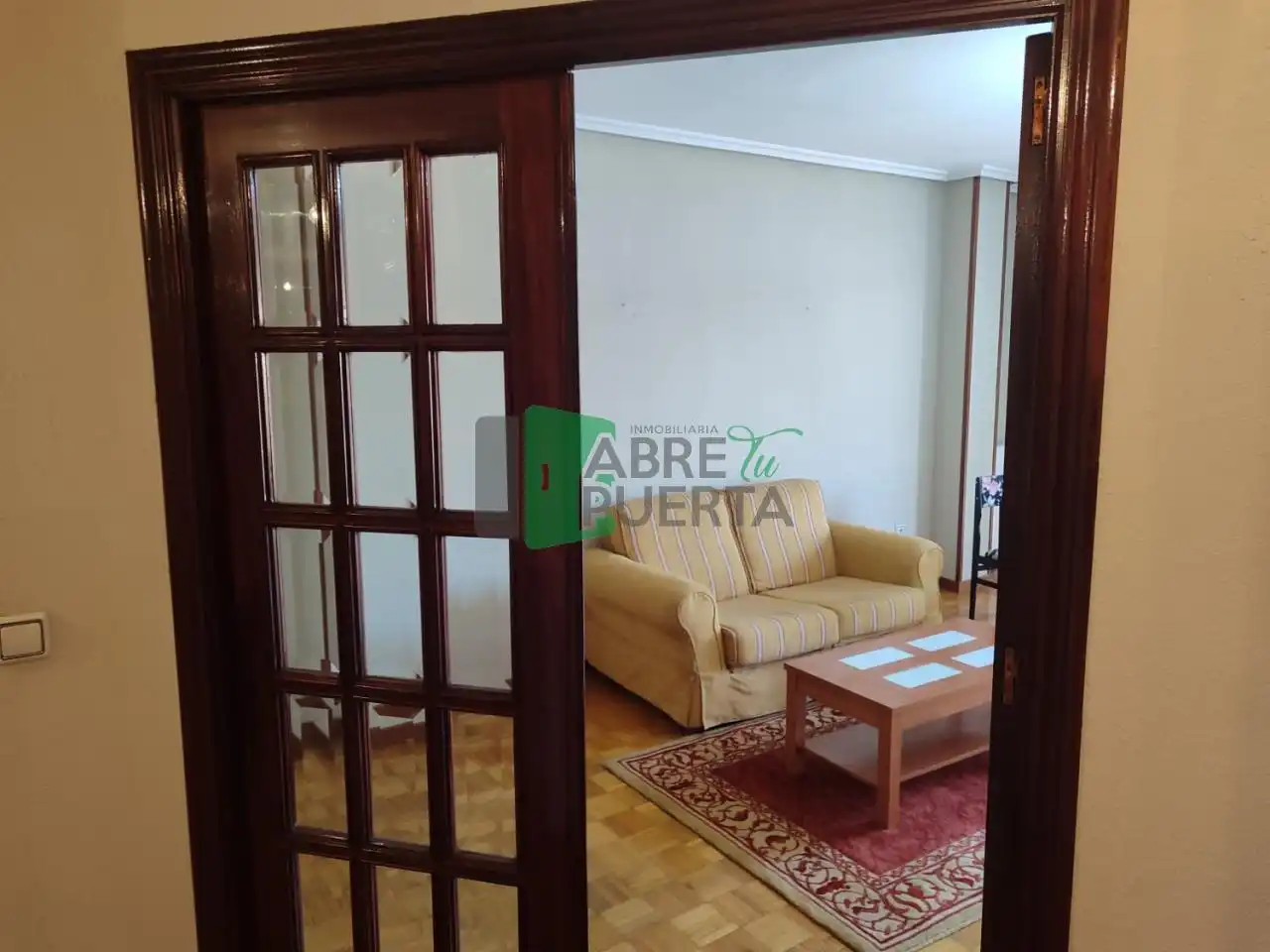 Habitación de Piso en venta en Ourense Capital  con Calefacción, Parquet y Trastero