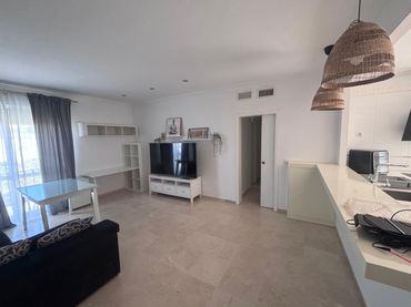 Flat with balcony for sale in Olvera