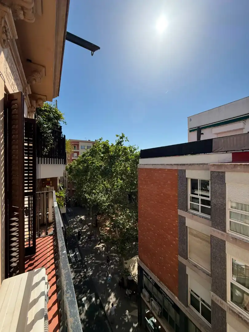 Terrassa de Pis en venda en Barcelona amb Calefacció, Forn i Balcó
