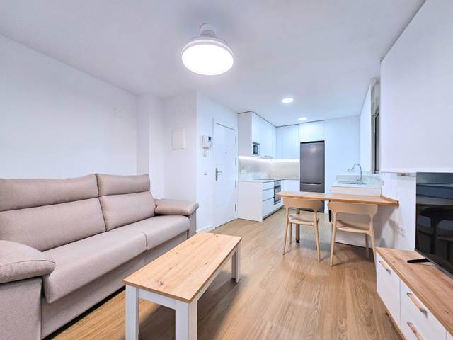 Piso en Alquiler en Calle Calle Ronda en Casco Antiguo