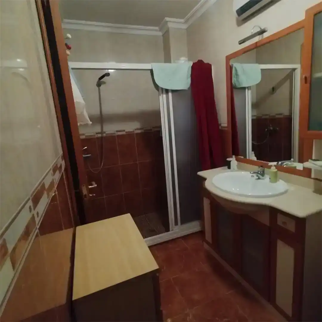 Bany de Casa o xalet en venda en Bogarra amb Jardí privat, Traster i Moblat