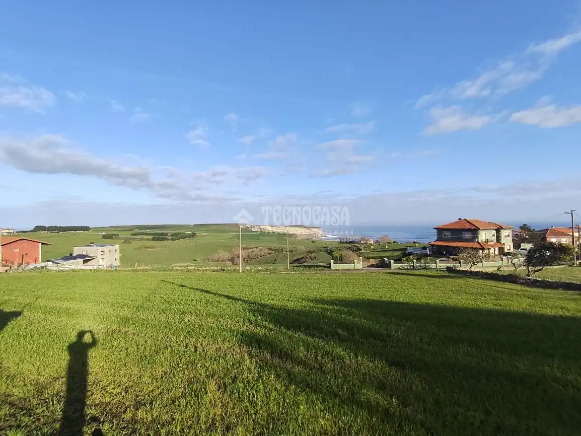 Casa adosada en venta en Suances con Calefacción, Jardín privado y Trastero