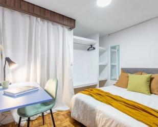 Bedroom of Apartment to share in  Madrid Capital