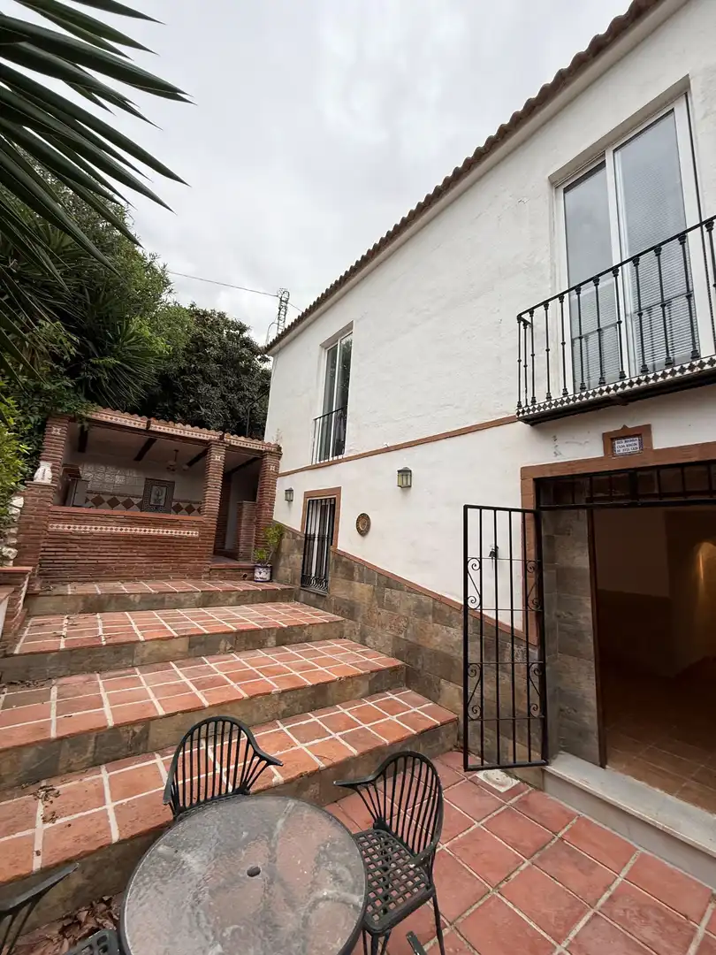 Vista exterior de Finca rústica en venda en Coín amb Aire condicionat, Calefacció i Jardí privat