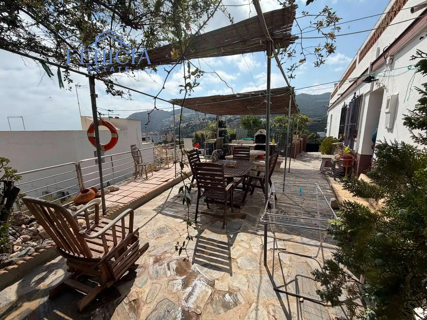 Terrassa de Finca rústica en venda en Almuñécar amb Aire condicionat i Jardí privat