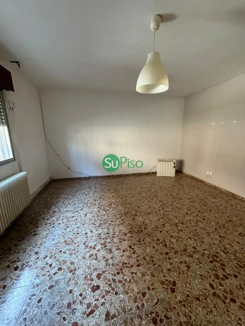 Casa adosada en venta en Avenida Rufino Rubio, 9, Yeles