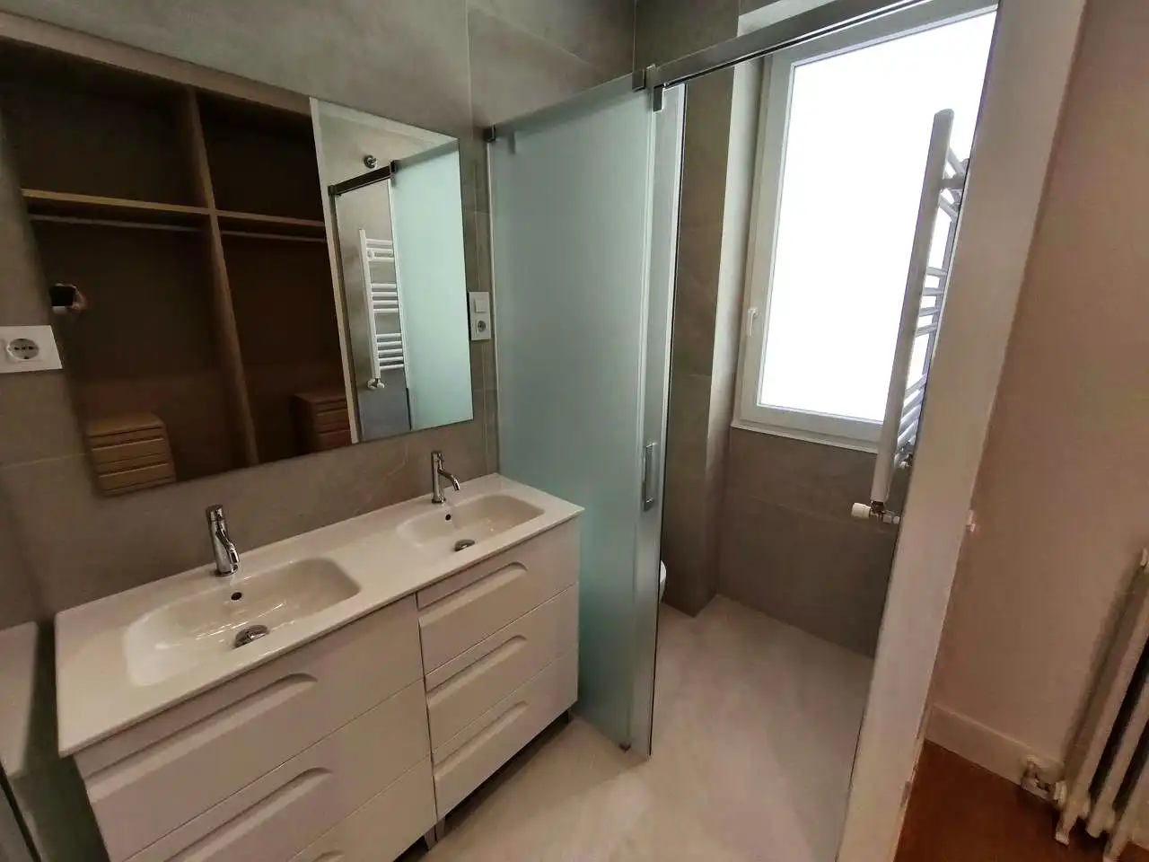 Badezimmer von Wohnung zur Miete in Madrid mit Terrasse