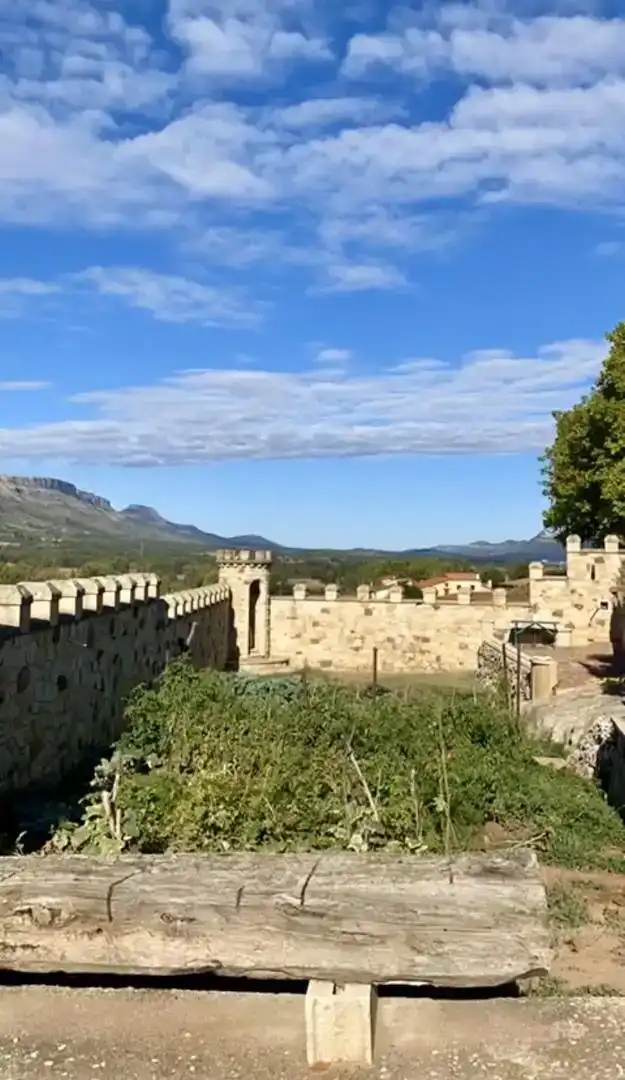 Vista exterior de Pis en venda en Hacinas amb Aire condicionat, Jardí privat i Moblat