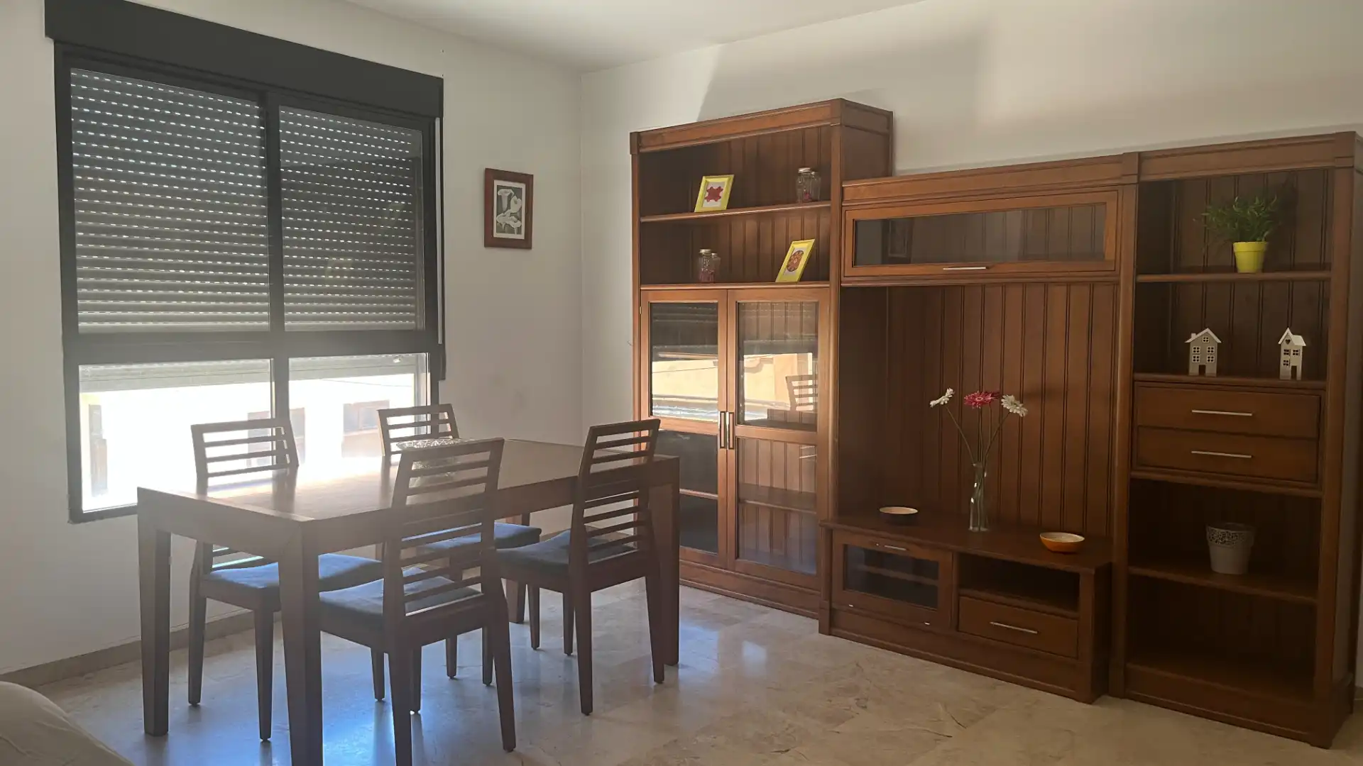 Dining room of Flat for sale in Benetússer  with Air Conditioner, Heating and Oven