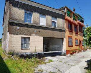 Exterior view of Single-family semi-detached for sale in Neda