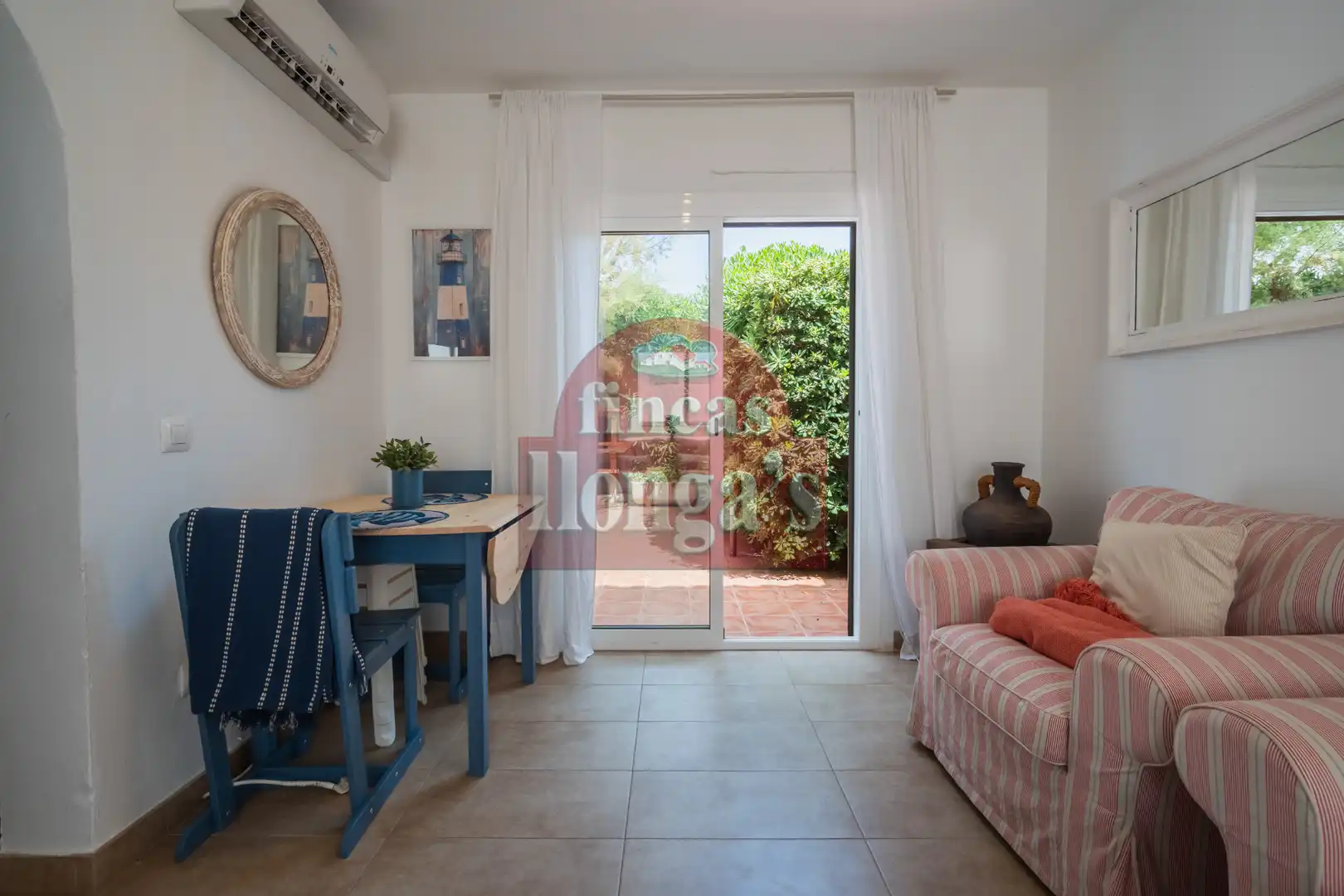 Sala d'estar de Casa adosada en venda en Ciutadella de Menorca
