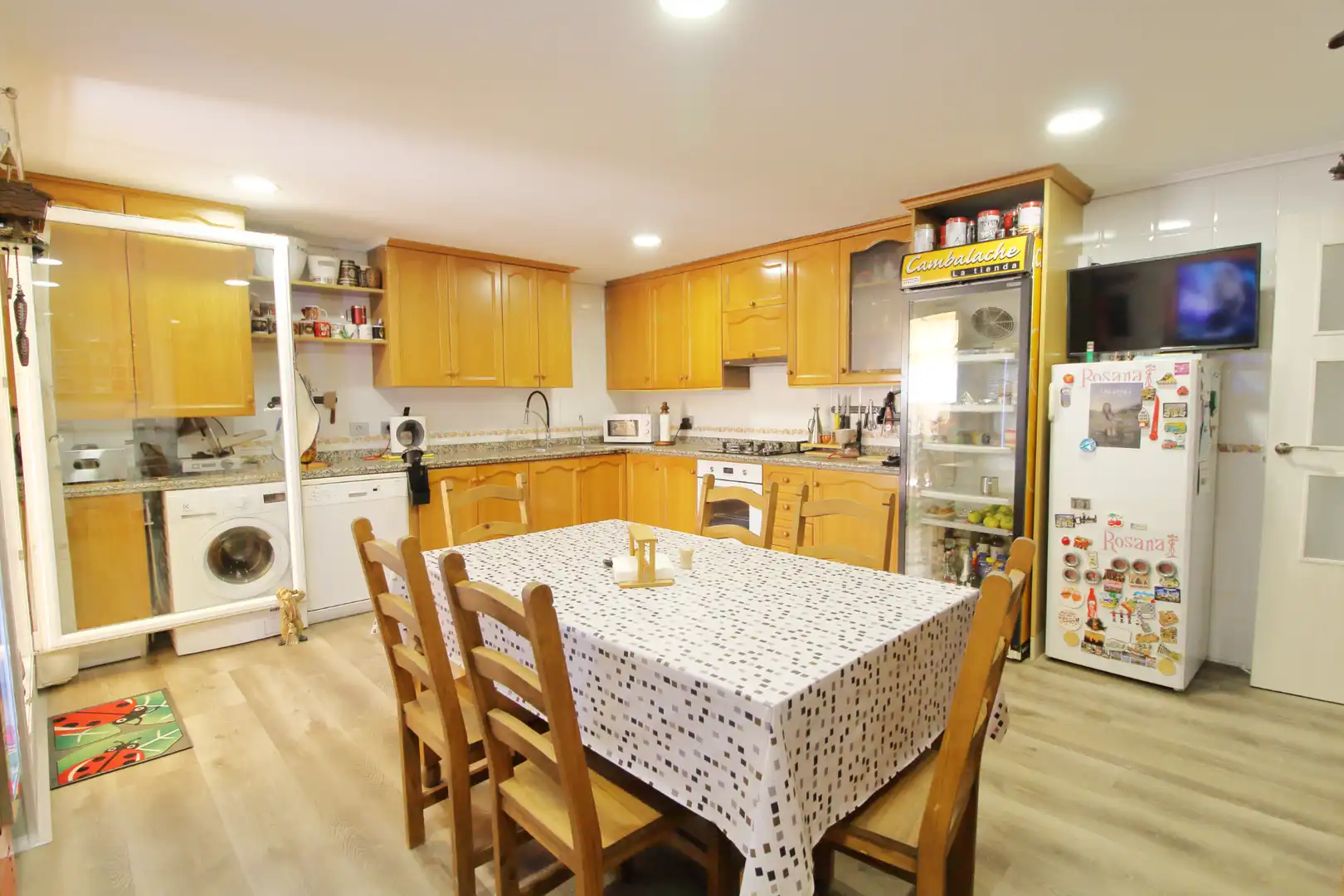 Appartamento con terrazza in vendita a Carrer de Sant Lluís