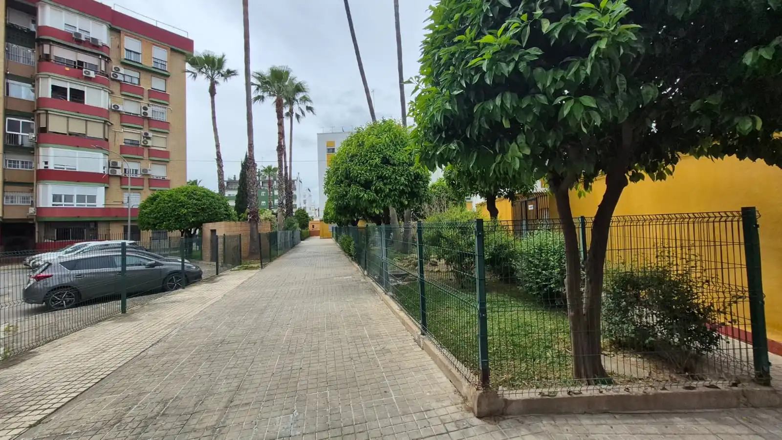 Vista exterior de Piso en venta en  Sevilla Capital con Terraza