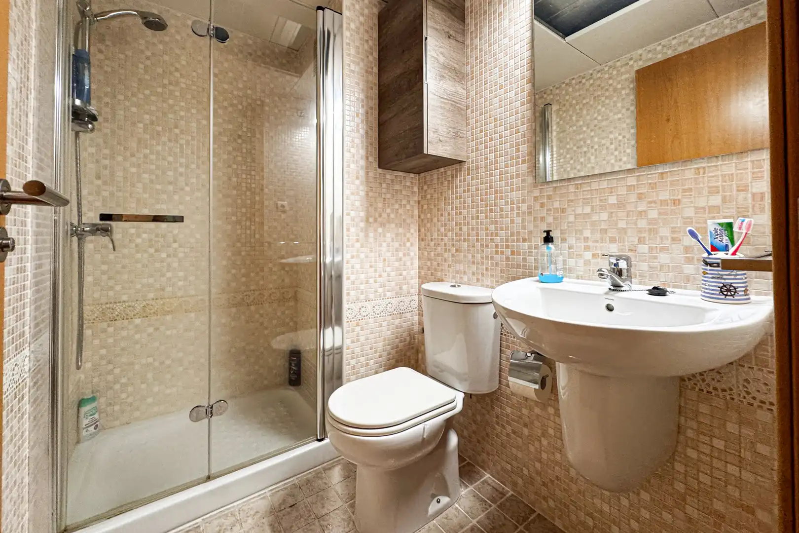 Baño de Piso en venta en Roquetas de Mar con Terraza y Piscina