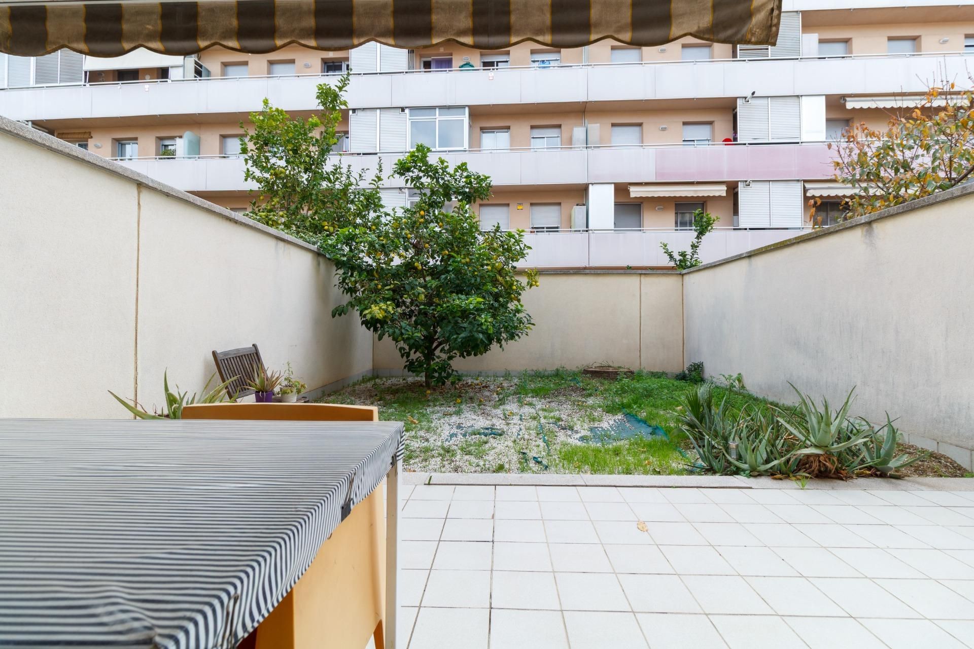 Planta baja en venta en  PRAT, Vilamarina