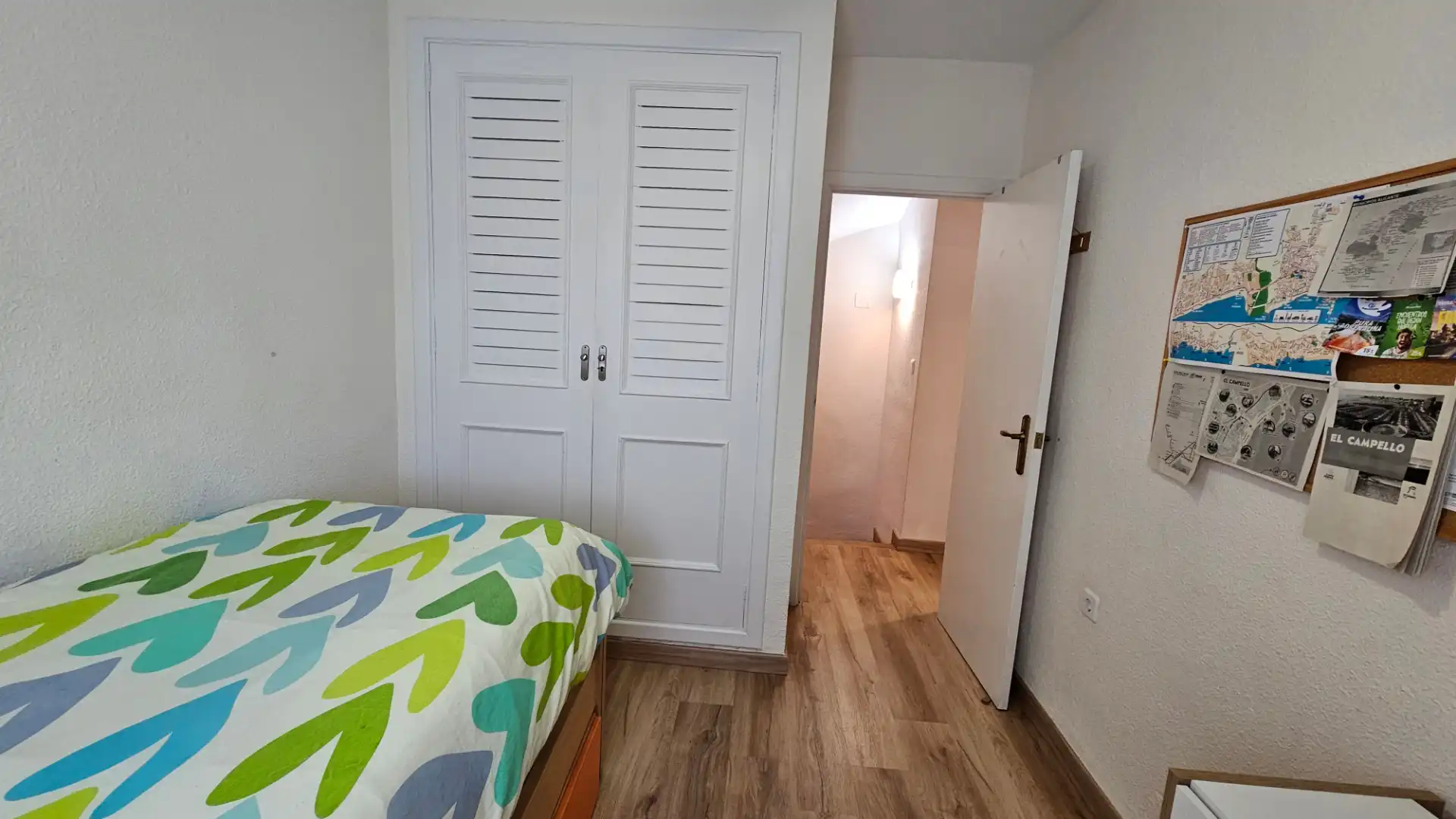 Habitación de Casa adosada en venta en El Campello con Aire acondicionado, Calefacción y Jardín privado