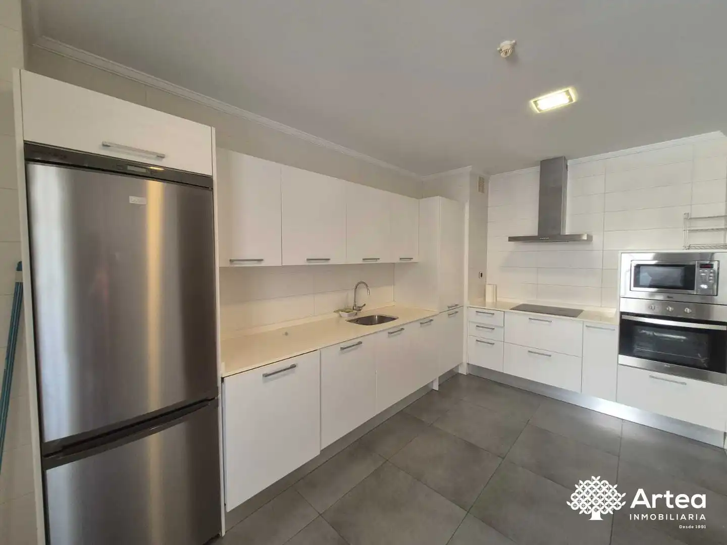 Cocina de Piso de alquiler en Bilbao  con Calefacción, Jardín privado y Horno