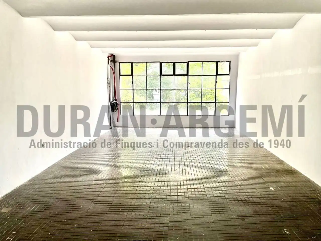 Geschaftsraum zur Miete in Centre
