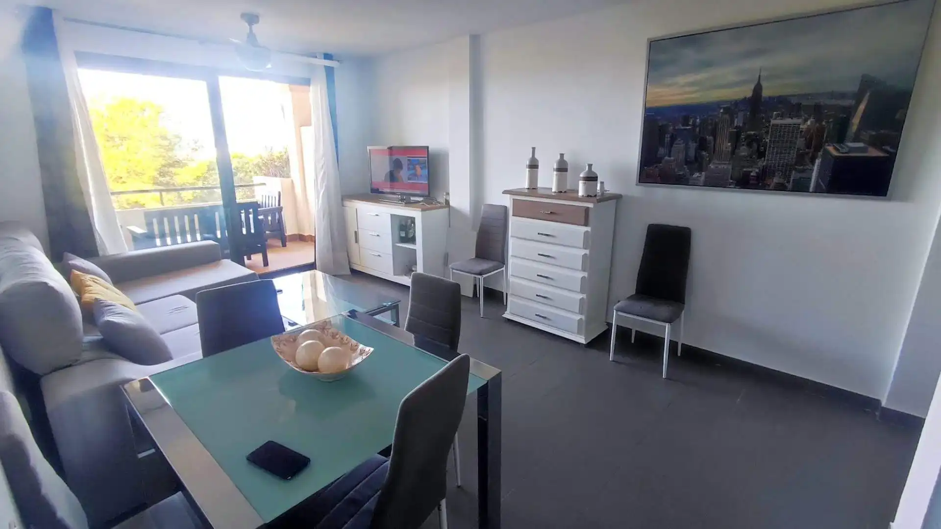 Menjador de Apartament de lloguer en El Ejido amb Aire condicionat, Terrassa i Balcó