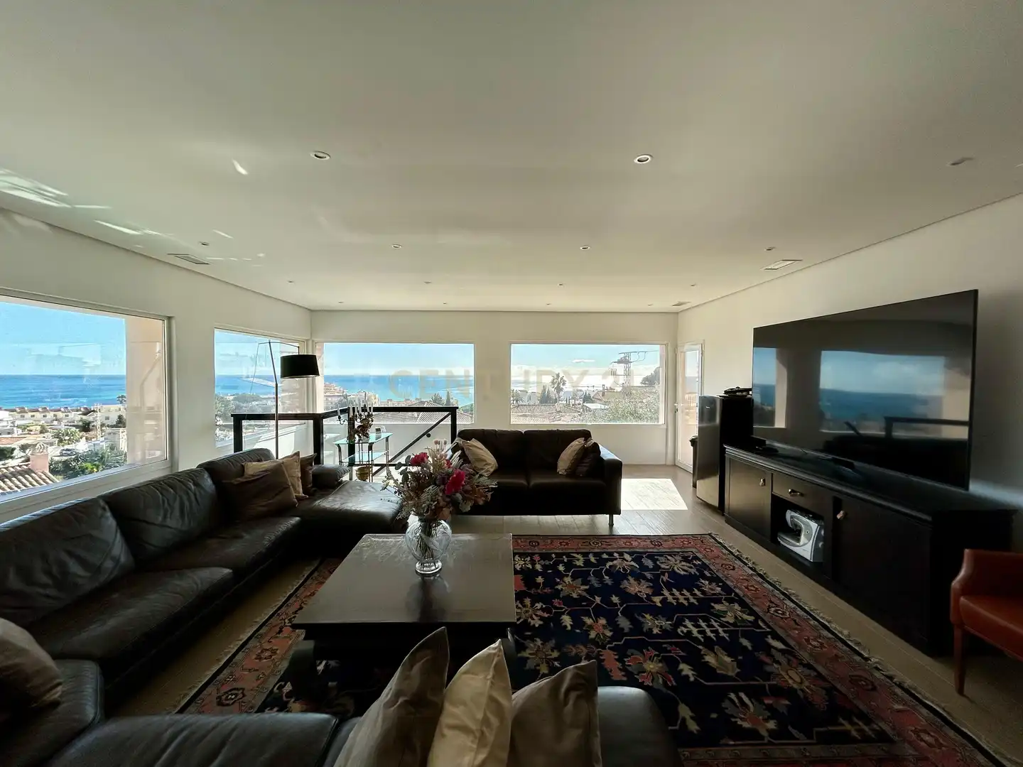 Living room of Houses for sale in Fuengirola  with Jacuzzi and Sauna