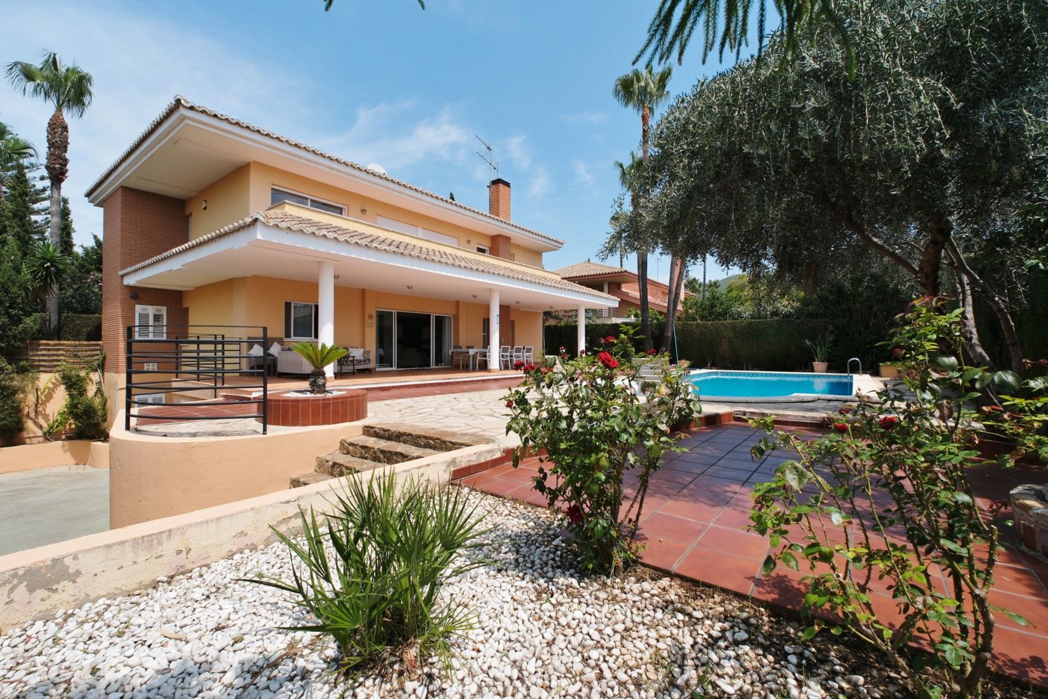 Vista exterior de Casa o xalet de lloguer en Puçol amb Aire condicionat, Calefacció i Jardí privat