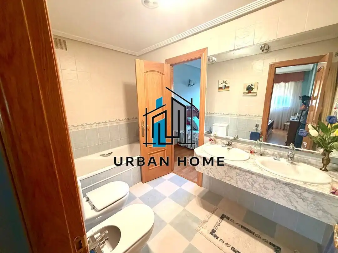 Baño de Casa o chalet en venta en Las Eras de Renueva