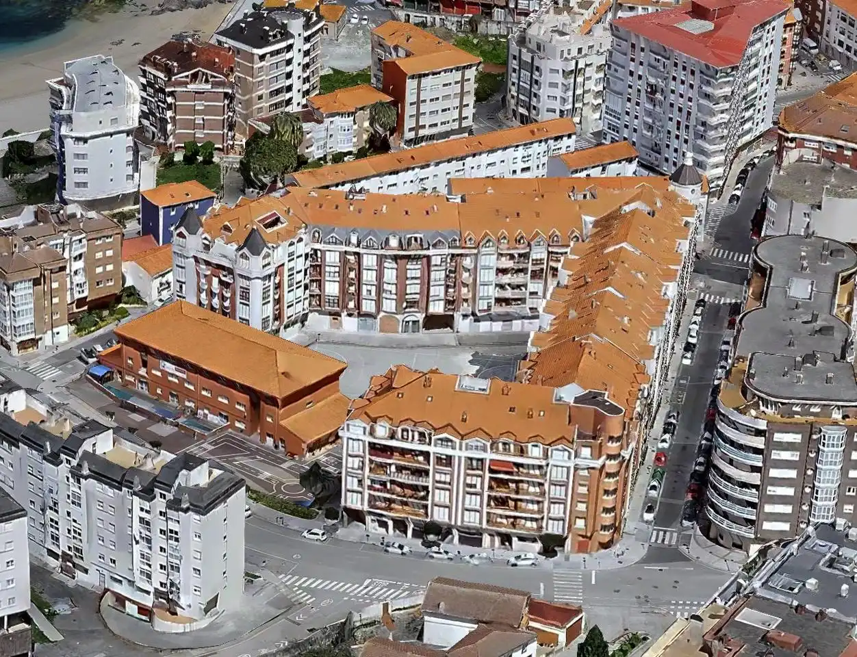 Exterior view of Flat for sale in Castro-Urdiales  with Heating, Terrace and Storage room