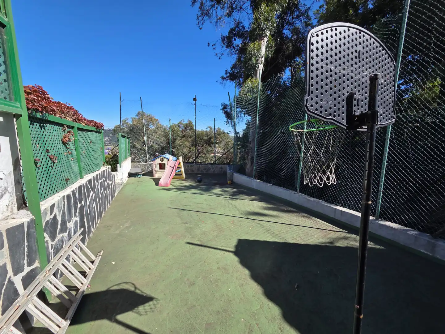 Parking de Casa o chalet de alquiler en Santa Brígida con Calefacción, Jardín privado y Terraza